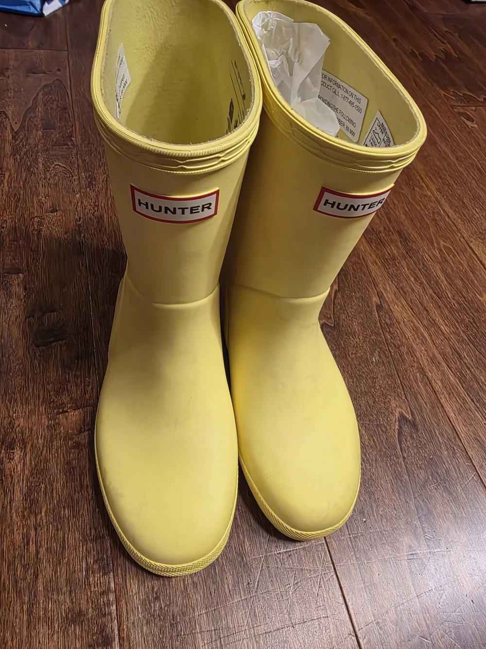Hunter Kids Yellow Rubber Rain Boots GUC